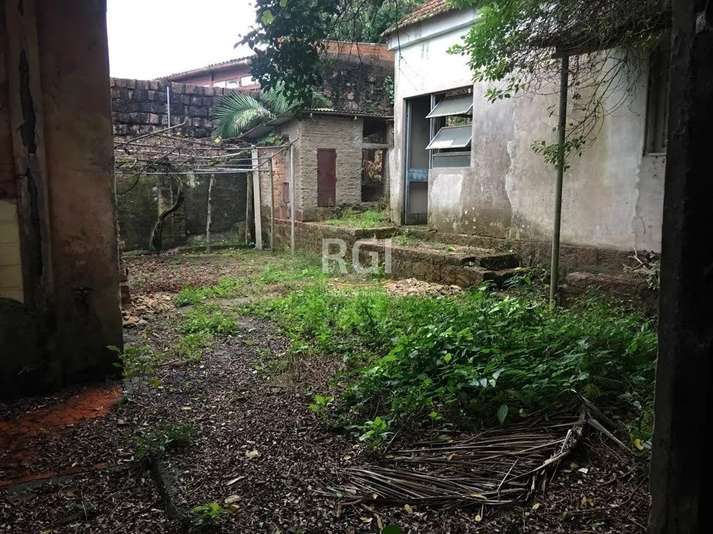 Imagem Terreno para Venda - 302m², 0 dormitórios, Medianeira