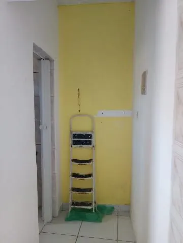 Imagem VENDA DE CASA NO ARUJAMÉRICA, EM ARUJÁ/SP 66,40m², com quarto e cozinha amplos, banheiro social, lavanderia coberta e 02 vagas p/ autos. CONSULTE-NOS
