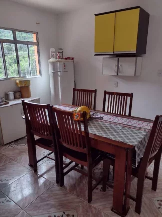 Imagem Chácara com 3 dormitórios à venda, 27000 m² por R$ 450.000,00 - Paiol Queimado - Camanducaia/MG