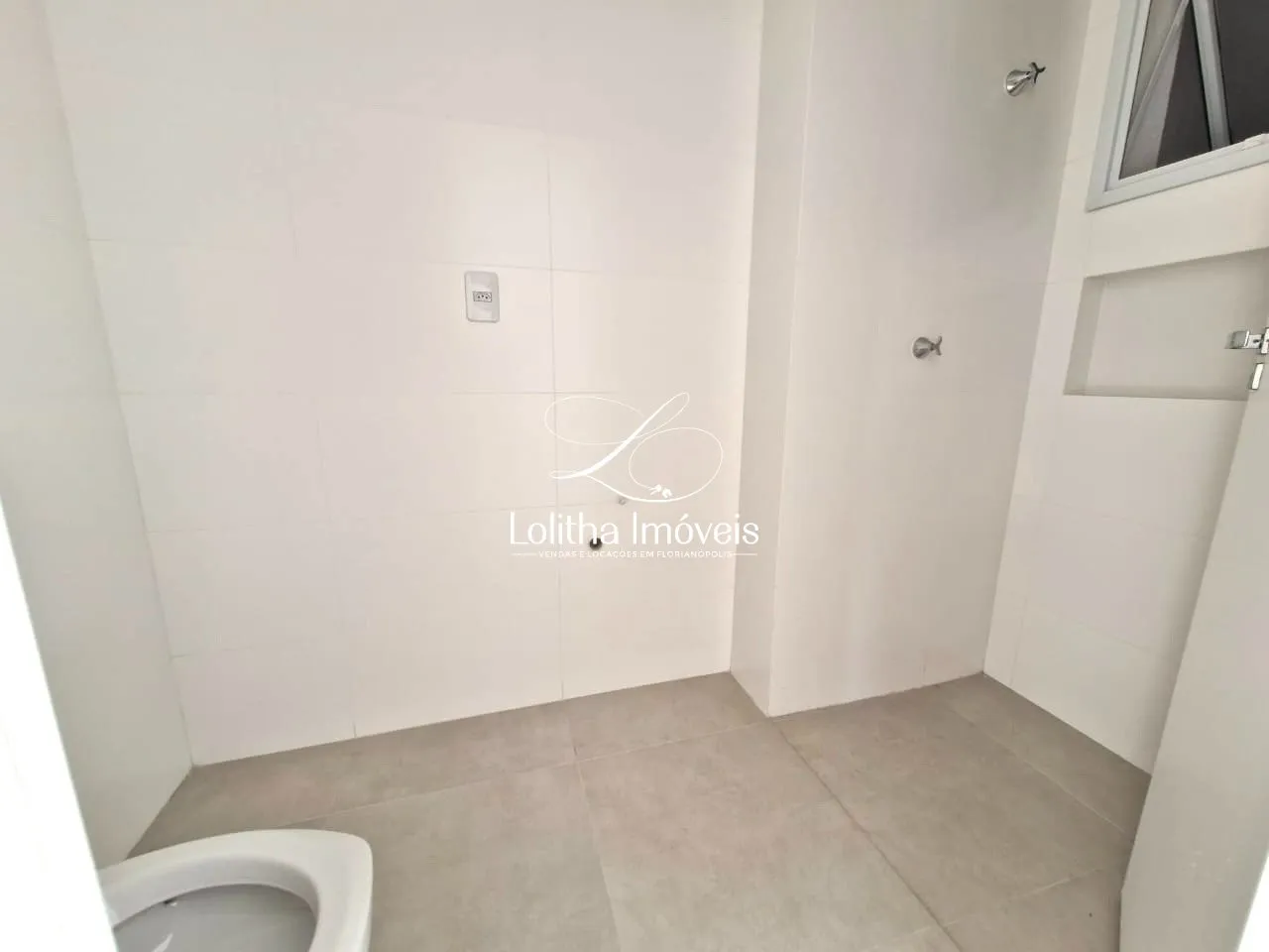 Imagem APARTAMENTO NOVO À VENDA COM CHURRASQUEIRA E VISTA PANORÂMICA EM CAPOEIRAS - FLORIANÓPOLIS/SC
