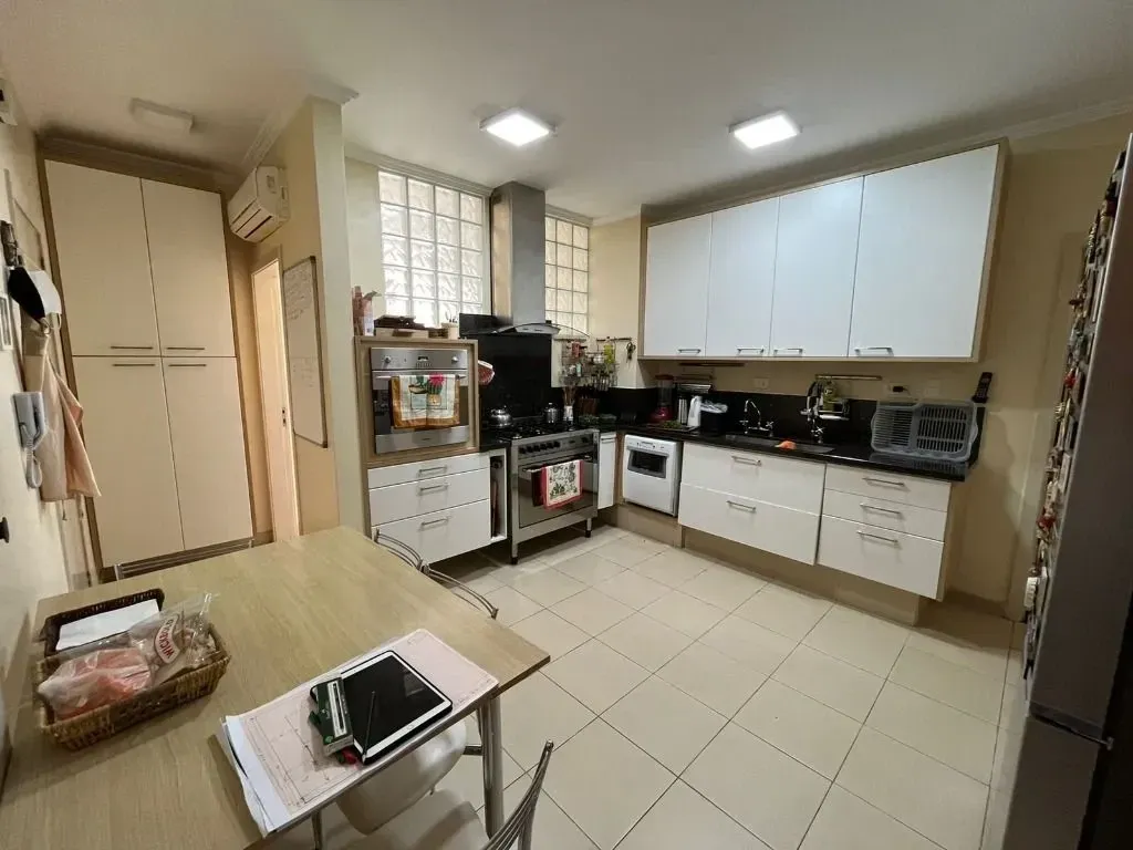 Imagem Apartamento com 3 Quartos à Venda, 250 m² em Jardim Paulista - São Paulo