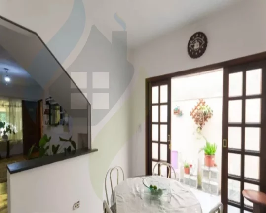 Imagem Sobrado de 3 dormitórios sendo 1 suíte, 2 salas, 3 banheiros, 2 vagas com 171m² em Rudge Ramos, São Bernardo do Campo