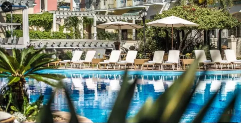 Imagem Viva a experiência de um resort 5 estrelas no coração de Jurerê Internacional - Conforto, sofist...