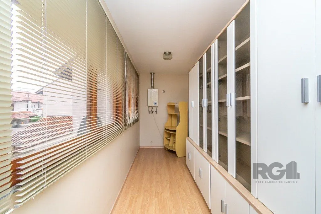 Imagem Casa Condominio no bairro Guarujá de 3 dormitórios 1 vaga