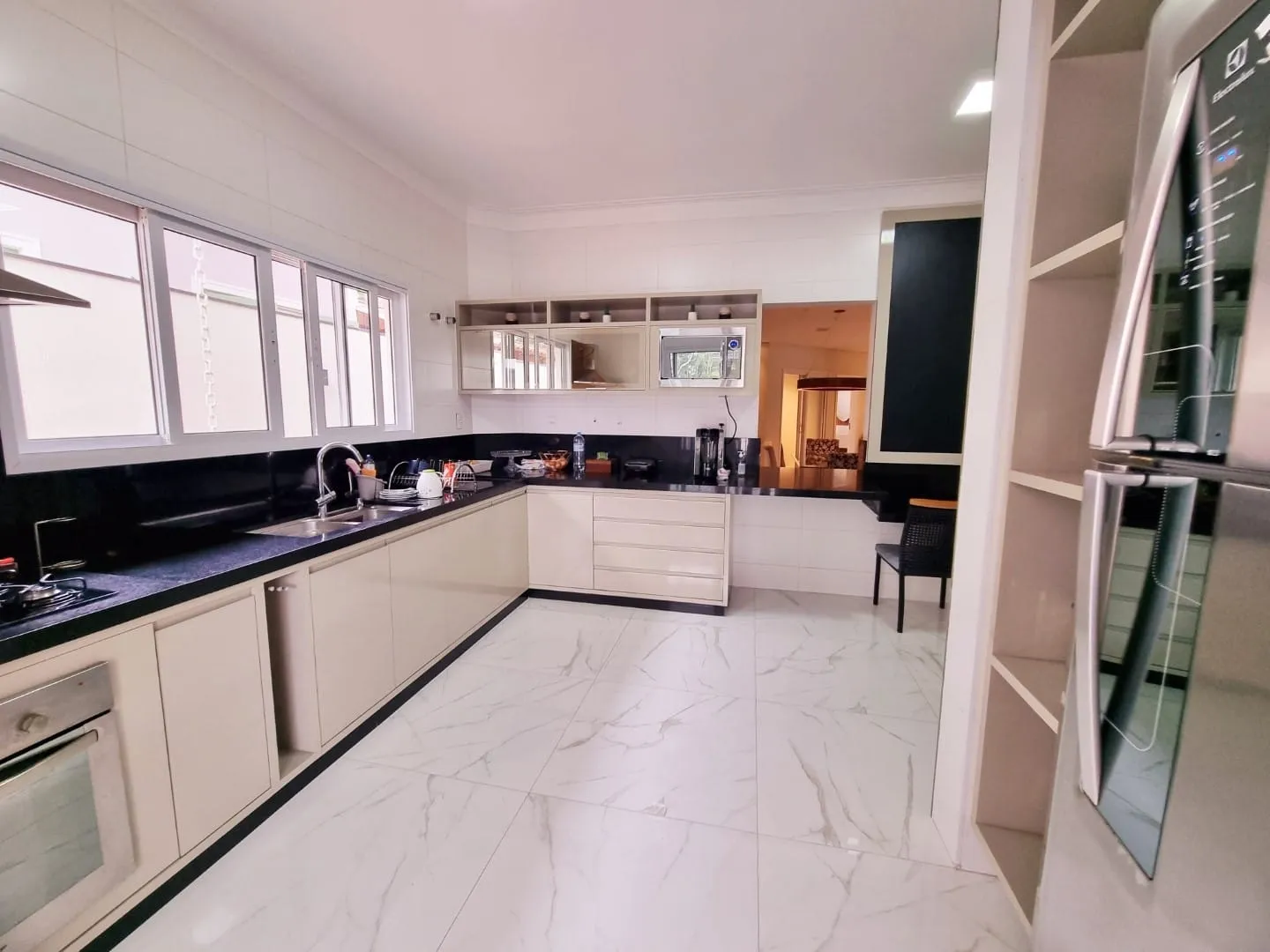 Imagem Casa à venda 4 Quartos, 3 Suites, 2 Vagas, 1400M², Socorro, Pindamonhangaba - SP | COLONIAL VILLAGE