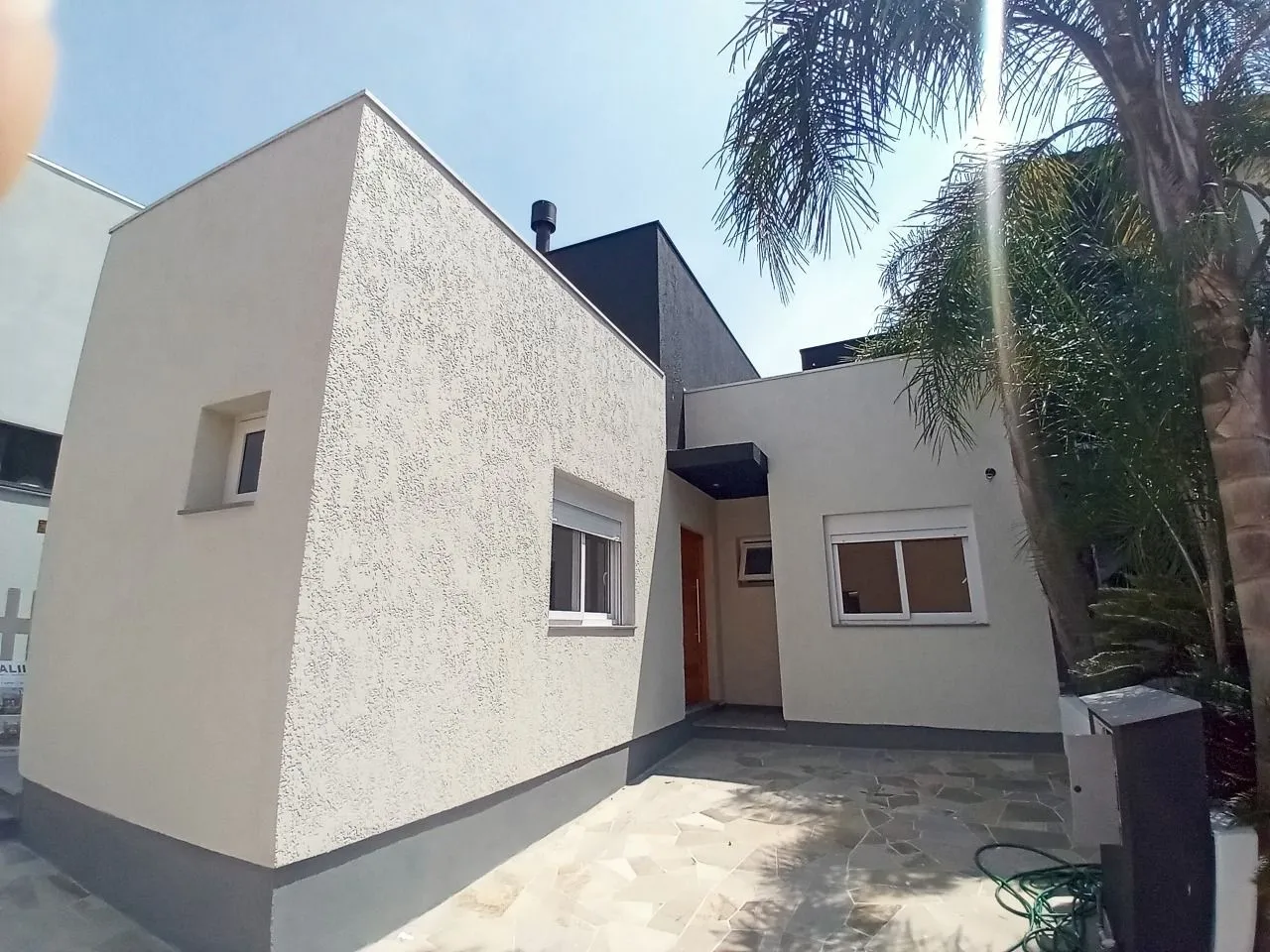 Imagem Casa 3 dormitórios, 2 suítes, 2 vagas, no bairro Hípica, Porto Alegre/RS