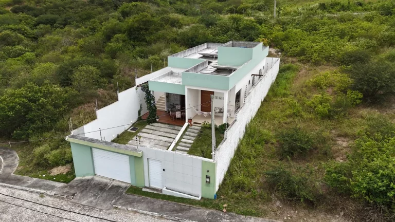 Imagem Casa com 4 Quartos para Venda em Loteamento Serra Negra