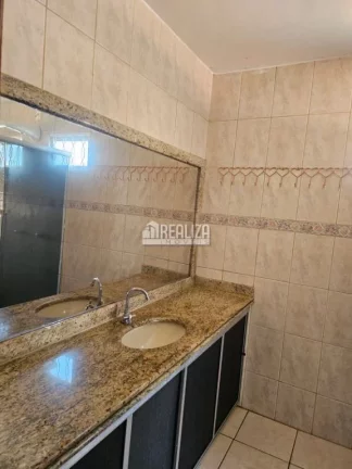 Imagem Casa à venda no bairro Tita Rezende em Uberaba