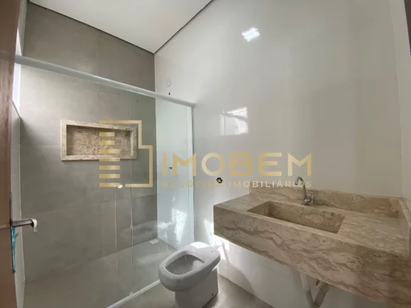 Imagem Imóvel de Alto Padrão: Casa à venda em Sinop-MT, no bairro Jardim Itália III, com 3 quartos, 1 suíte e ampla área de 154m².