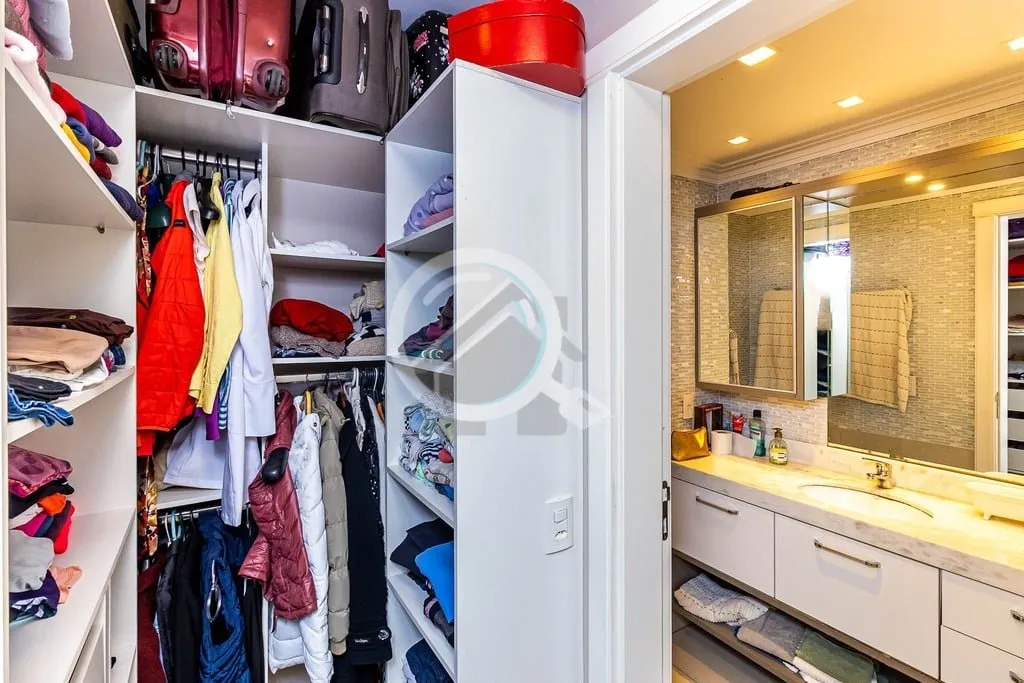 Imagem Desfrute do luxo em um apartamento totalmente mobiliado com 137m² de área privativa, composto por ...