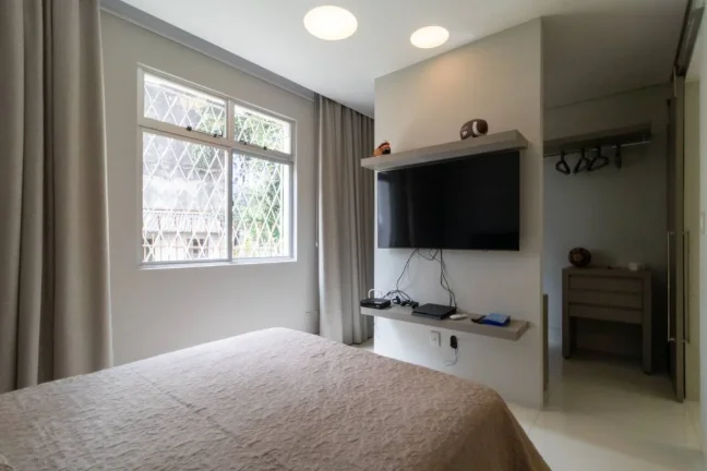 Imagem Apartamento fica a um quarteirão da Praça Marília de Dirceu !!!!!