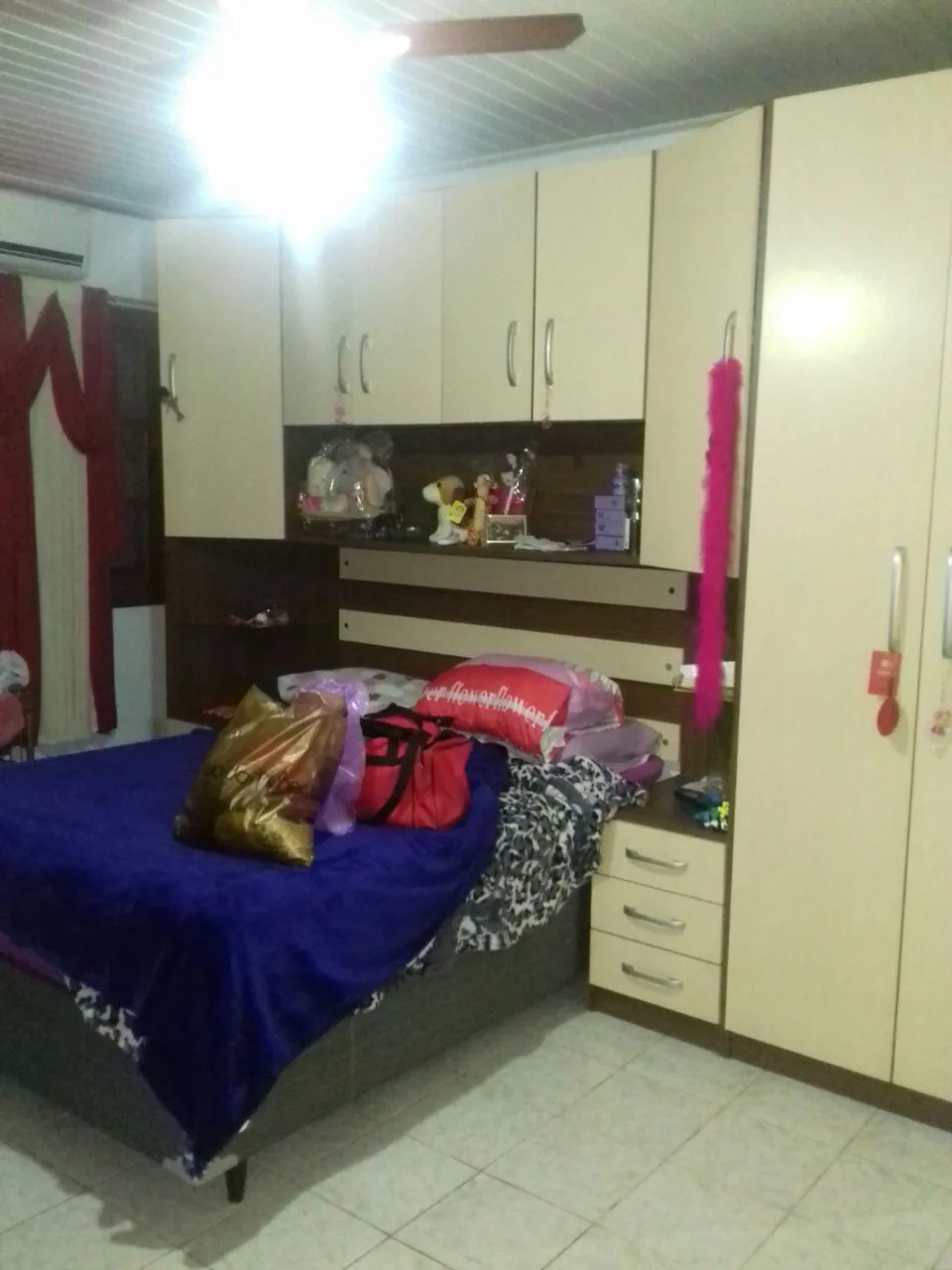 Imagem Casa para Venda - 130m², 5 dormitórios, sendo 1 suites, 2 vagas - Partenon