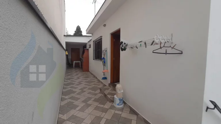 Imagem Casa de 2 dormitórios sendo 1 suíte, 3 banheiros, 3 vagas, com 240m² no Rudge Ramos, São Bernardo do Campo