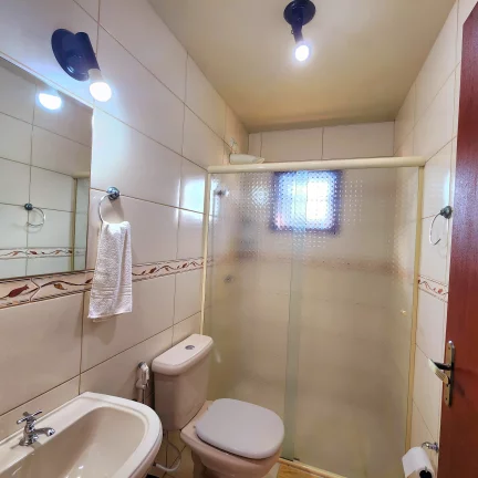 Imagem Casa Térrea em Garopaba-SC: 3 Dorms, Churrasqueira, Vista Privilegiada, Próx. ao Centro