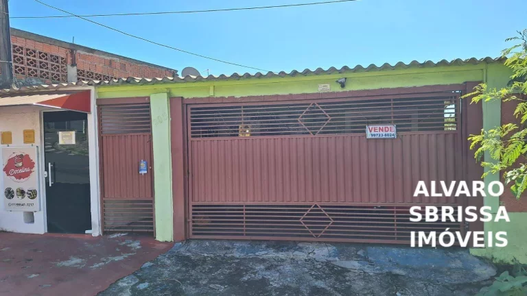 Foto do imóvel Oportunidade: Terreno com 2 Casas, Quintal e Espaço para Comércio à venda no Bairro São Judas Tadeu - Itu/SP