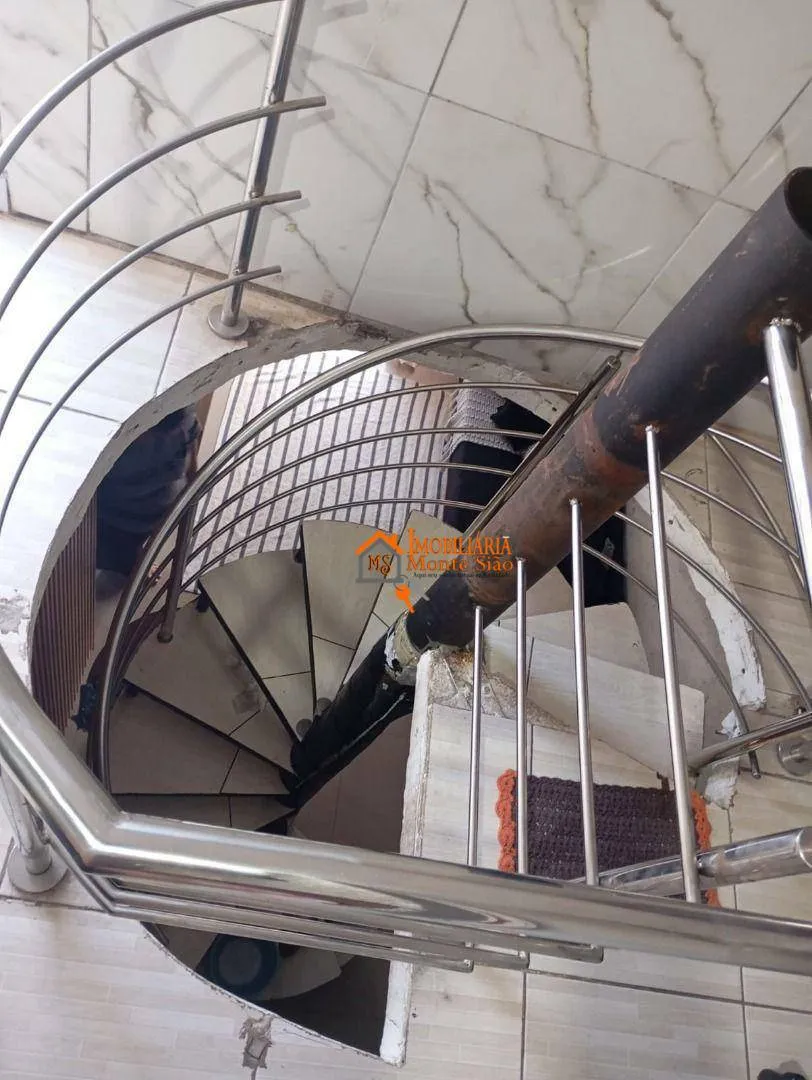 Imagem Apartamento Duplex com 2 dormitórios à venda, 88 m² por R$ 290.000,00 - Jardim São Domingos - Guarulhos/SP