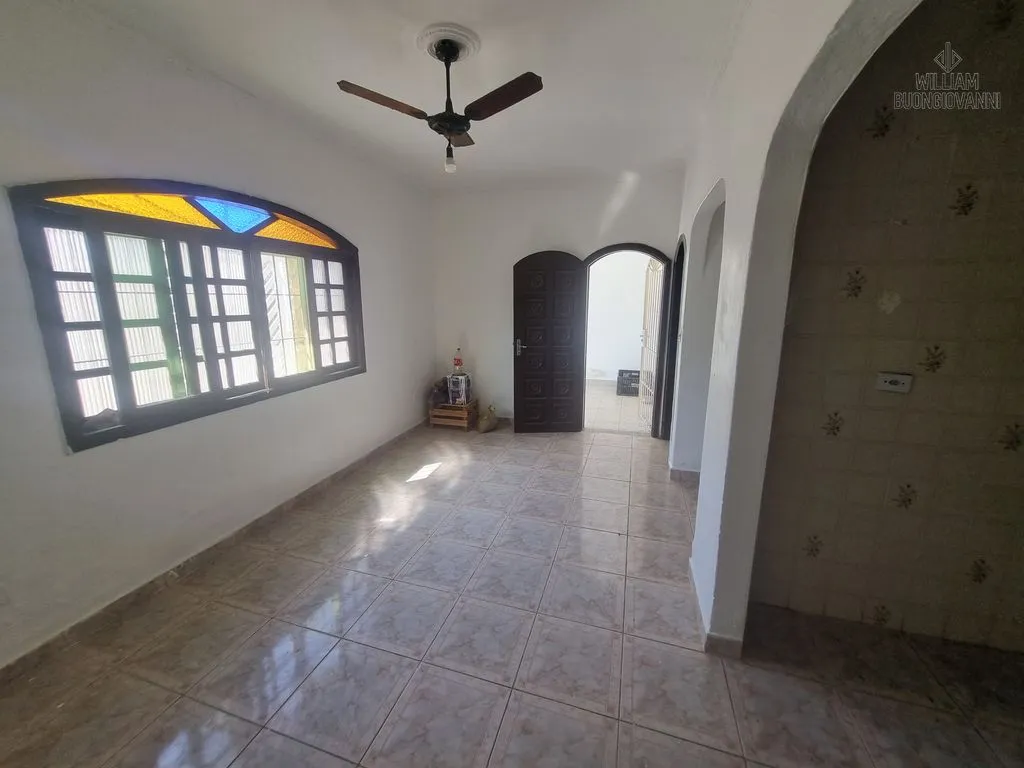 Imagem CASA A VENDA NO VILA CAIÇARA PRAIA GRANDE, ABAIXO DO VALOR DE MERCADO