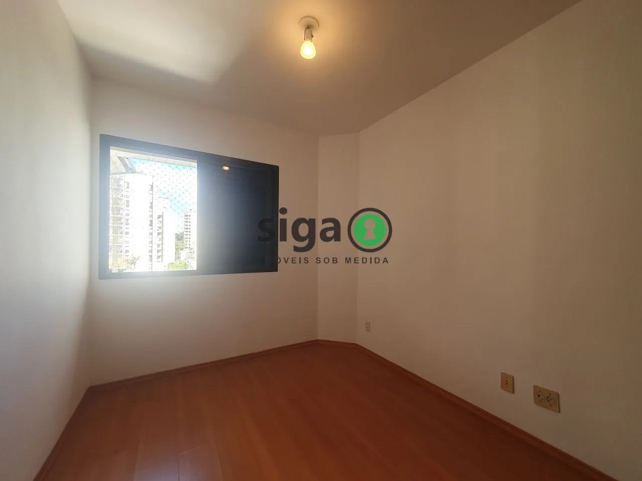 Imagem Apartamento 45m², 1 quarto, sala, terraço, SEMI MOBILIADO, 1 vaga - Moema - São Paulo/SP