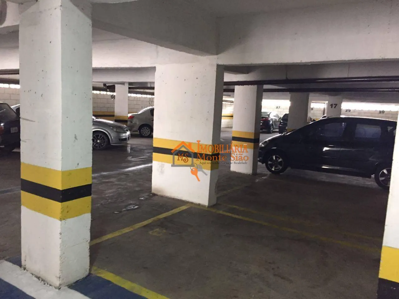 Imagem Apartamento com 2 dormitórios à venda, 48 m² por R$ 341.000,00 - Vila São Carlos - Itaquaquecetuba/SP