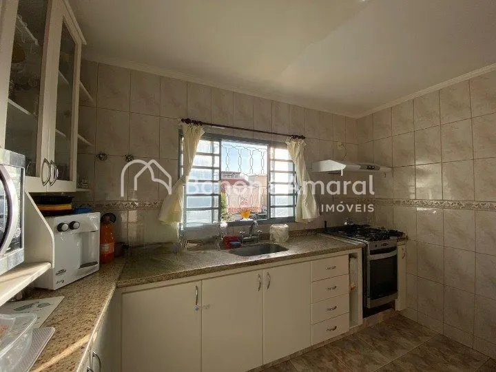 Imagem Sobrado à Venda 3 Quartos e Suíte Master no Parque das Flores