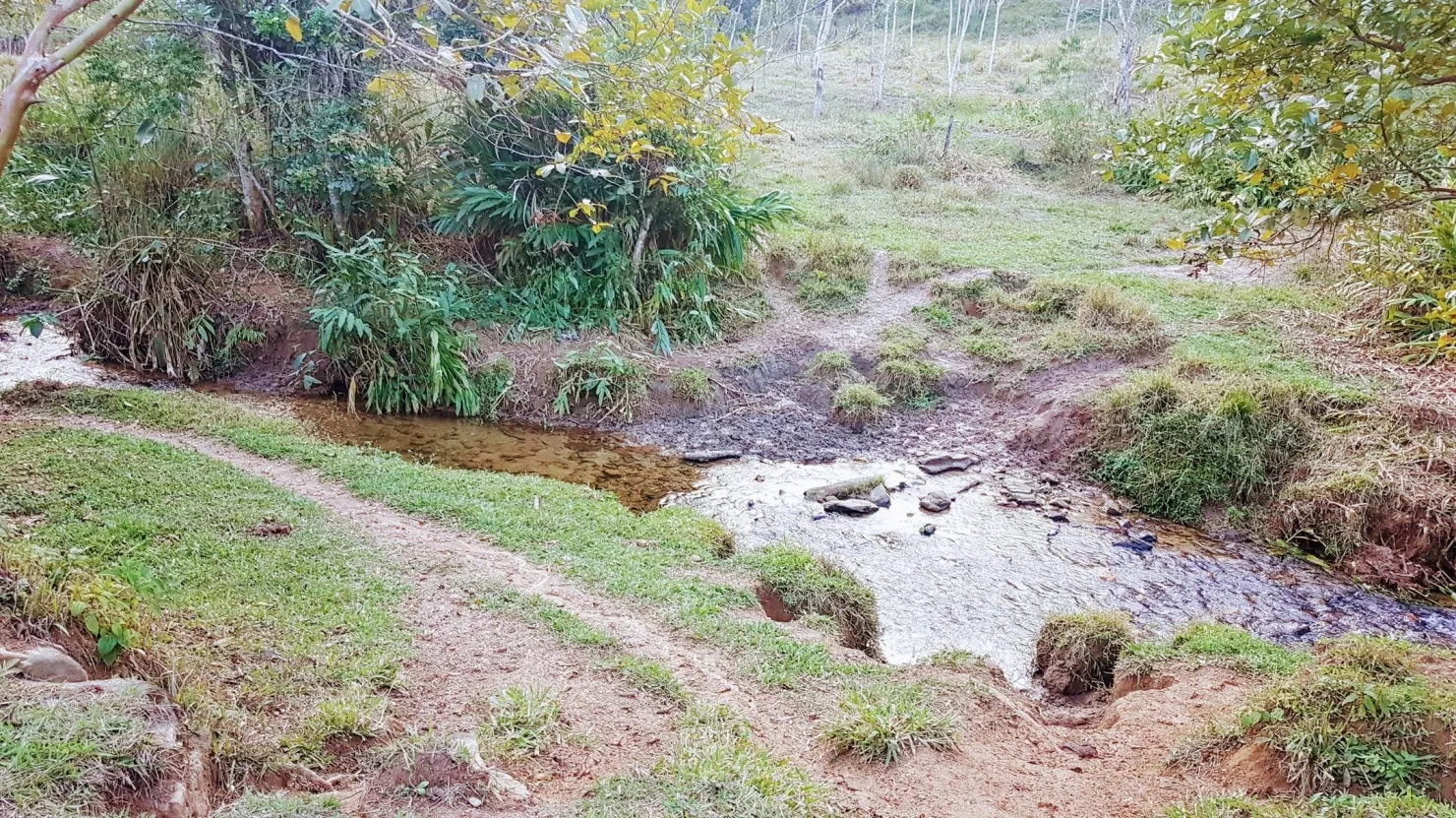 Imagem Chácara à venda 1 Quarto, 110000.25M², Água Preta, Pindamonhangaba - SP