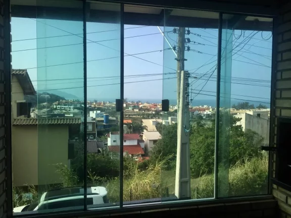 Imagem Aluguel de Temporada em Garopaba-SC: Apto para 6 Pessoas com Vista para o Mar!