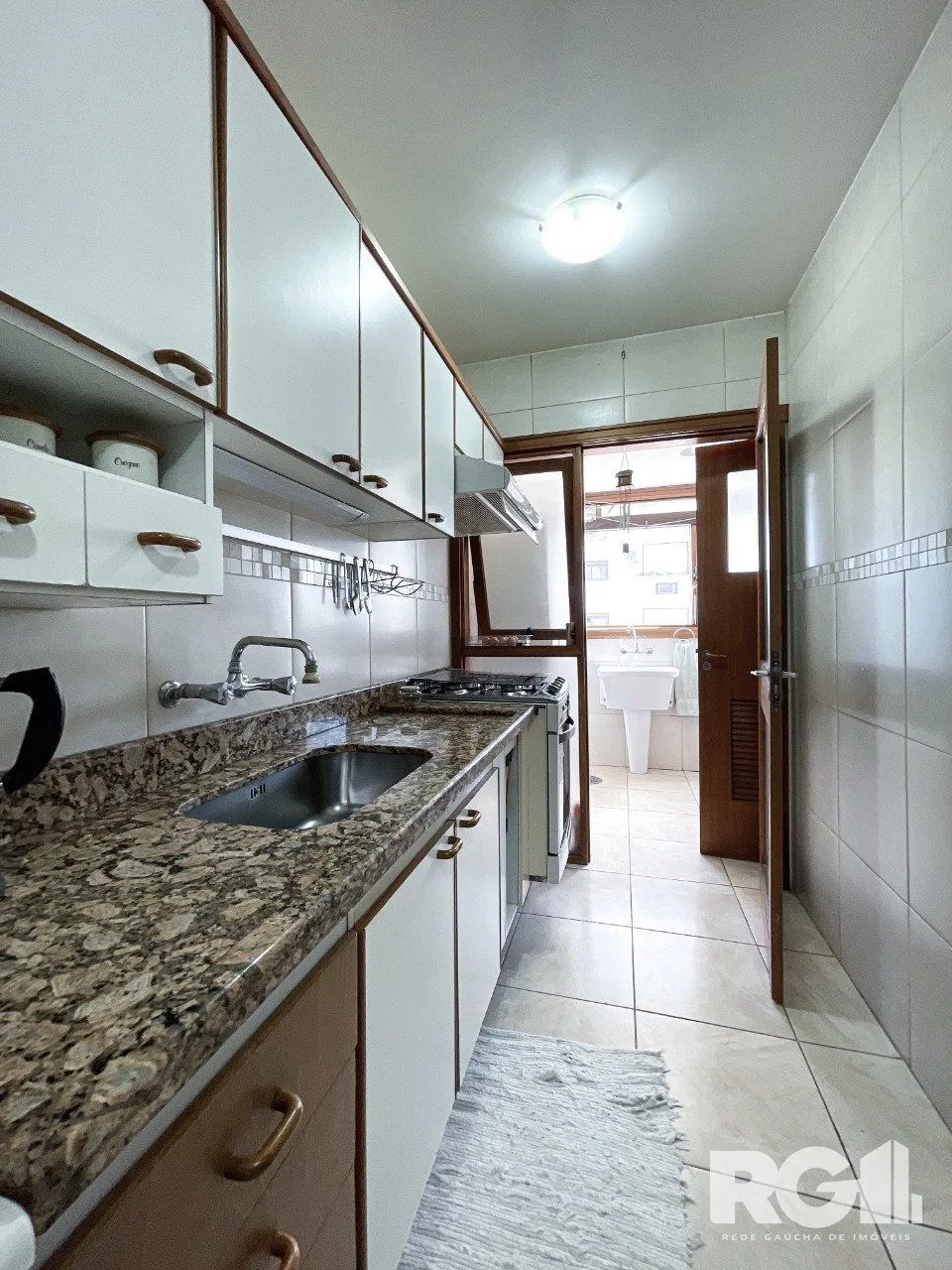 Imagem Apartamento 2D com suíte próximo a Praça da Encol.