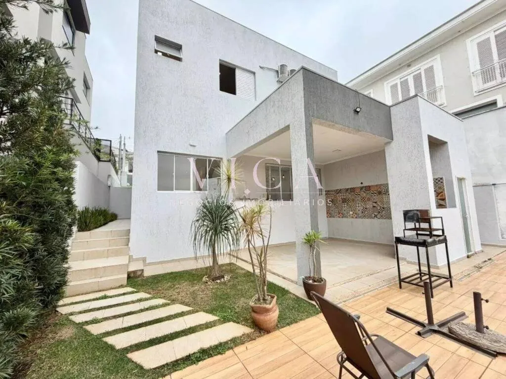 Foto do imóvel Valville 1| Casa 3 suítes, vista reserva, espaço gourmet - R$ 12.900,00 mês