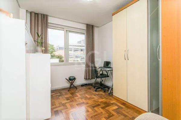 Imagem Apartamento no bairro Vila Ipiranga de 2 dormitórios e 2 vagas DESOCUPADO