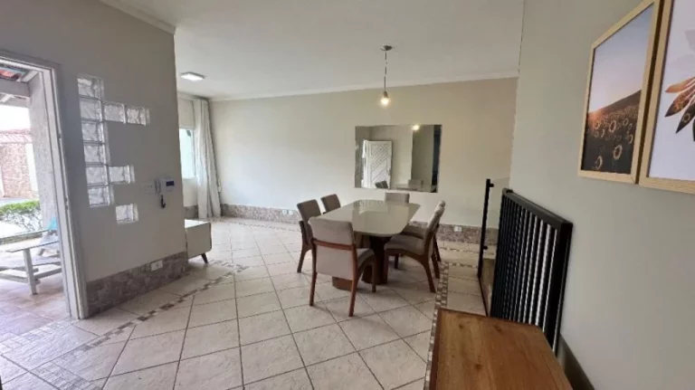 Imagem CASA COM 211 m² - REAL - PRAIA GRANDE SP