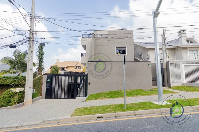 Imagem Sobrado em Condomínio fechado Alto Padrão, 3 suíte