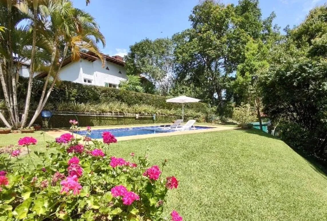Imagem Casa em Condomínio para Venda em Petrópolis / RJ no bairro Nogueira