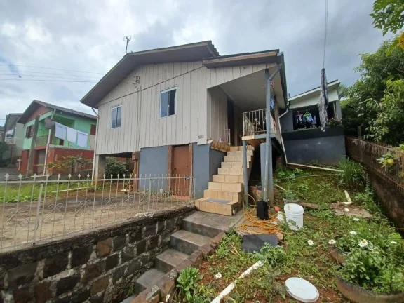 Imagem Casa para Venda em Concórdia, Santa Cruz, 4 dormitórios, 1 banheiro