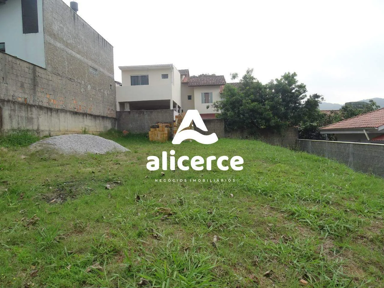 Imagem Terreno à venda com , 360m² em Real Parque São José