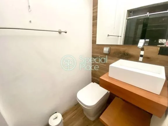 Imagem Cobertura reformada em Higienópolis. São 115m² de área privativa, 2 dormitórios ( 1 suíte) e 1...