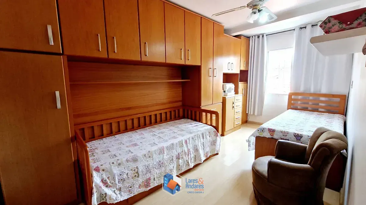 Imagem Sobrado para venda em Jardim Santo Amaro com 3 quartos, sendo 1 suíte, 147m²