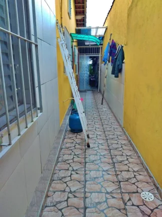 Imagem Casa para Venda em Praia Grande, Caiçara, 2 dormitórios, 1 banheiro, 2 vagas