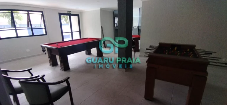 Imagem Amplo apartamento em prédio com lazer