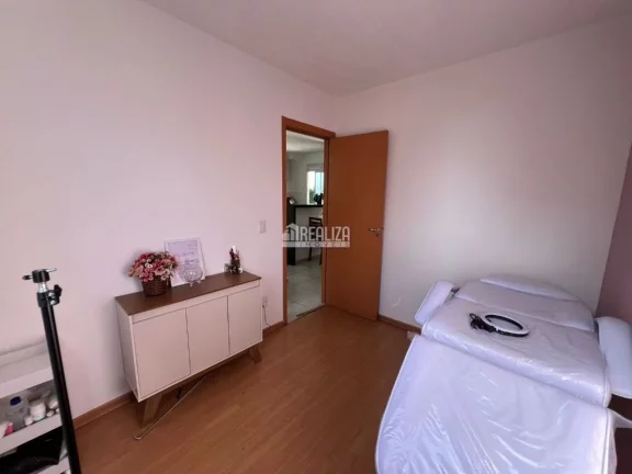 Imagem Apartamento com 2 Dormitórios no Condomínio Parque Unibello, no bairro Recreio dos Bandeirantes - Uberaba