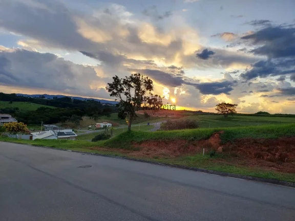 Imagem Terreno em Condomínio de Luxo à Venda em Jundiaí-SP, Bairro Caxambu - 1.000m² de Pura Exclusividade!