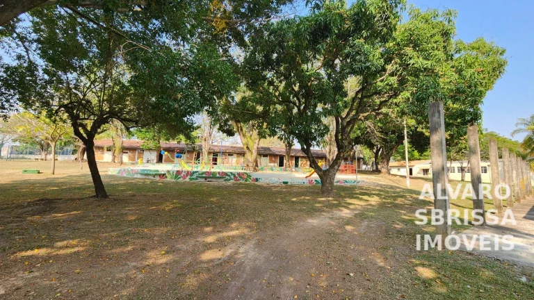 Imagem Casa com 3 dormitórios sendo 1 suite com piscina no Condomínio Zuleika Jabour em Salto SP
