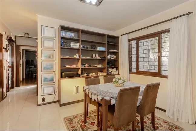 Imagem Casa para venda no bairro Moinhos de Vento em Porto Alegre