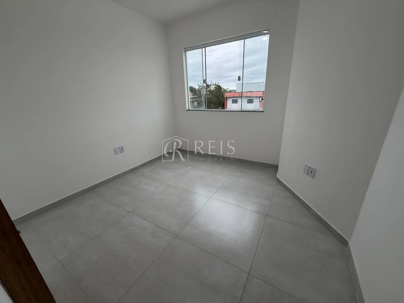 Imagem Apartamento para Venda em Rio das Ostras, Enseada das Gaivotas, 2 dormitórios, 1 suíte, 1 banheiro, 1 vaga