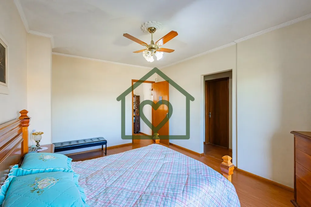 Imagem Casa residencial à venda no bairro Medianeira, em Porto Alegre

Excelente casa localizada na Rua Dr...