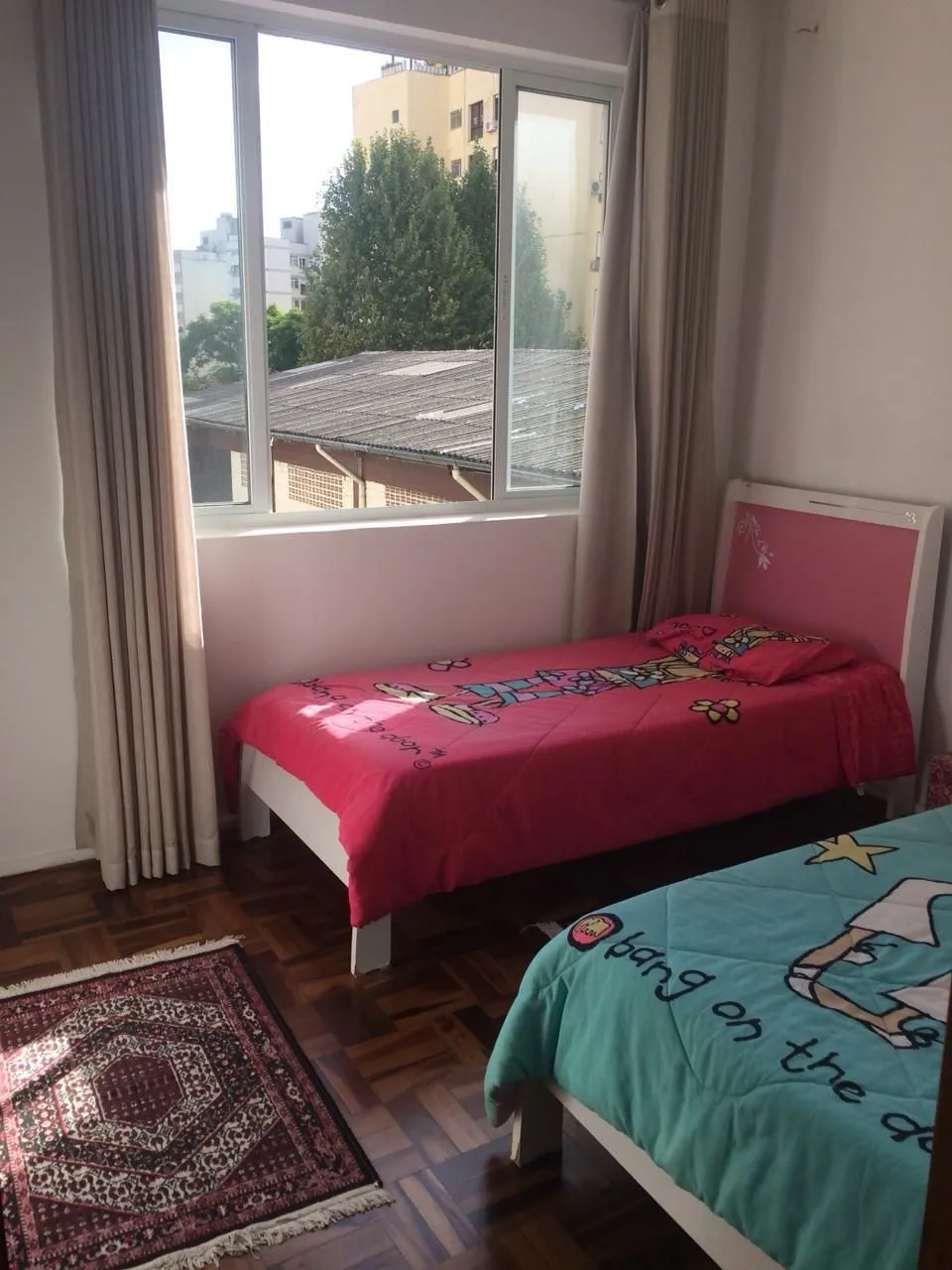 Imagem Amplo apartamento 03 dormitórios Cidade Baixa