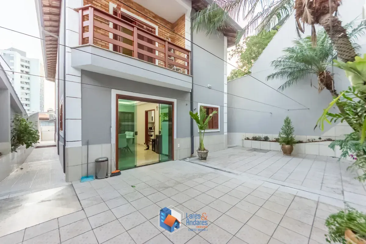 Imagem Sobrado para venda em Freguesia do Ó com 3 quartos, sendo 3 suítes, 456m²