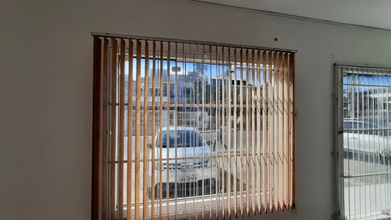 Imagem Alugo sala comercial bairro Floresta proximo a tudo