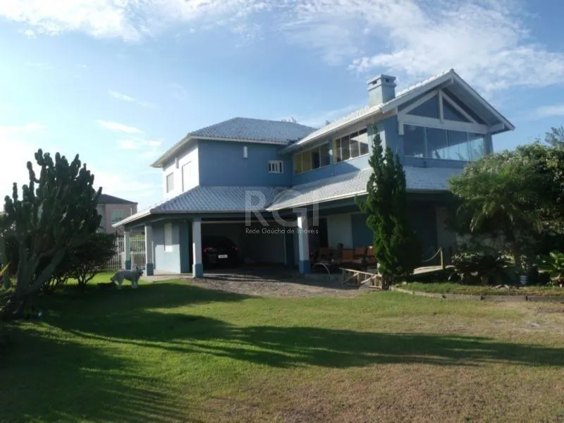 Imagem Casa para Venda - 500m², 7 dormitórios, sendo 2 suites, Atlântida