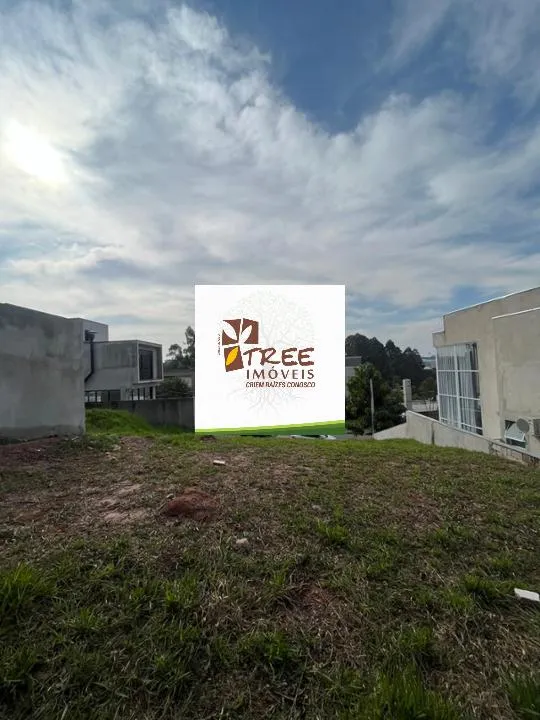 Imagem VENDA DE TERRENO NO CONDOMÍNIO REAL PARK, EM ARUJÁ/SP, OPORTUNIDADE com 305m², aclive suave, integração com floresta e projeto de sobrado CONSULTE-NOS