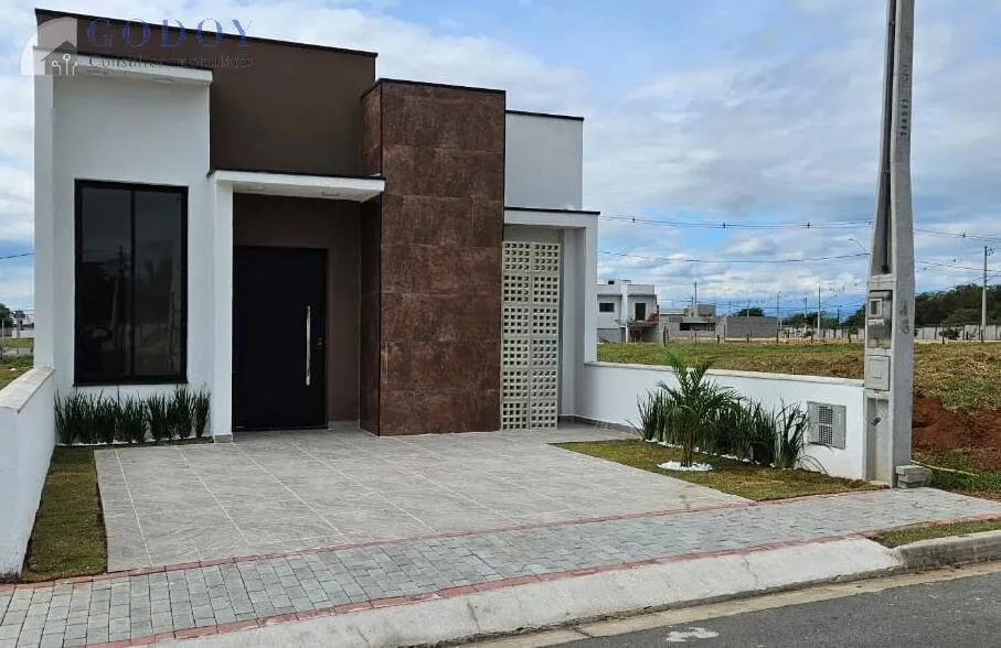Imagem Casa Térrea com Pé-Direito Alto e Área Gourmet no Bosque da Imperatriz